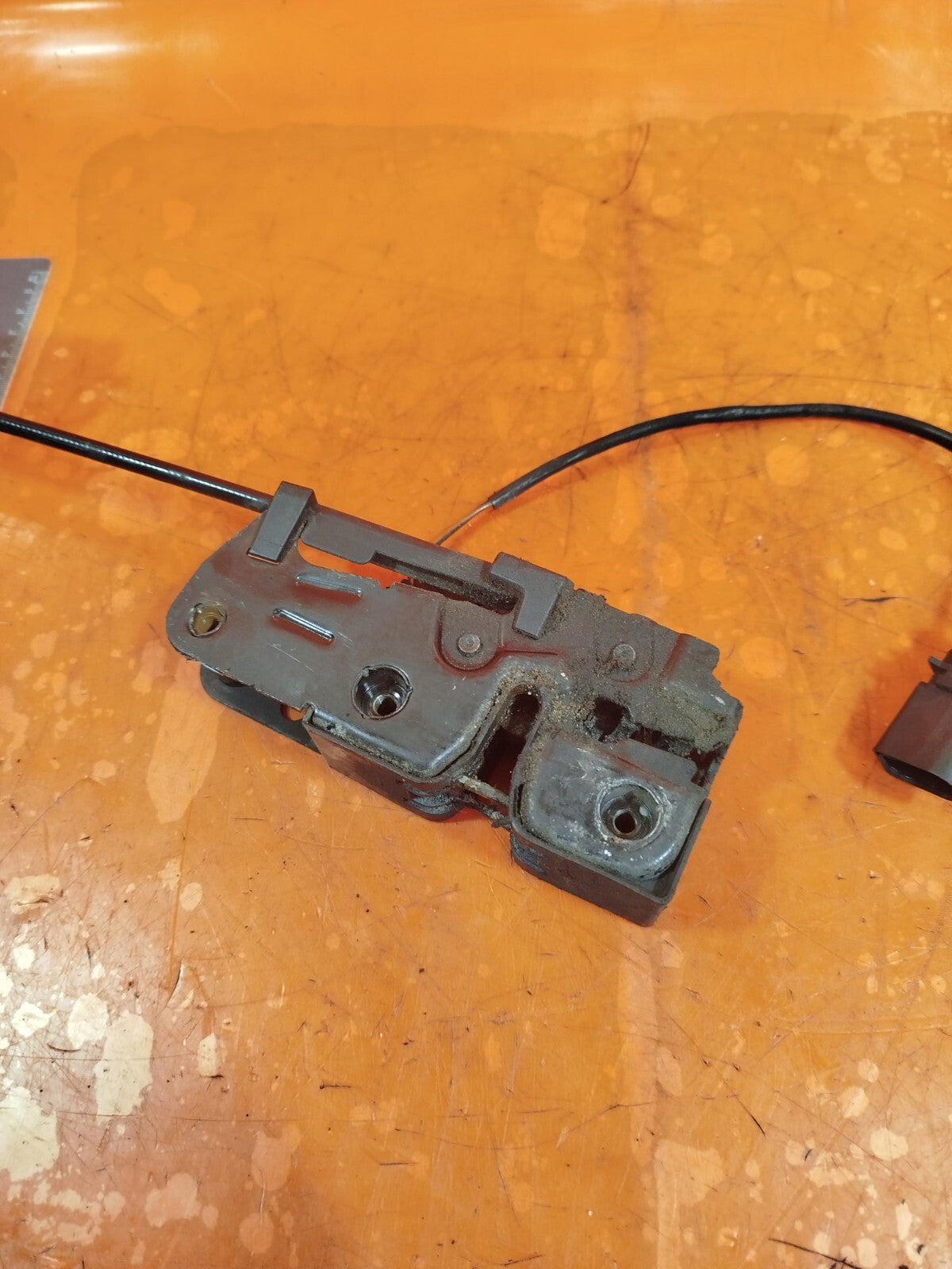 ✅2009 AUDI Q7 S LINE 3.0TDI BONNET HOOD LOCK MECHANISM 4L0823509 + WARRANTY A245 - Image 4