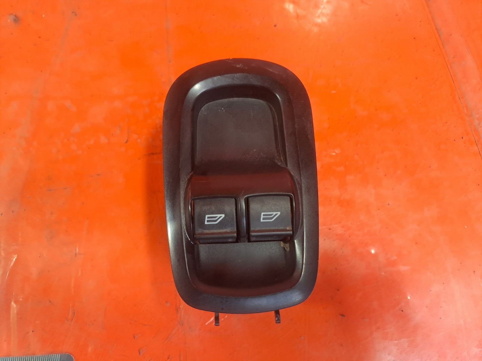 ✅Ford Transit Custom 2.2 Diesel 2014 Front Right Door Window Switch BK2T14A132BC - Image 2
