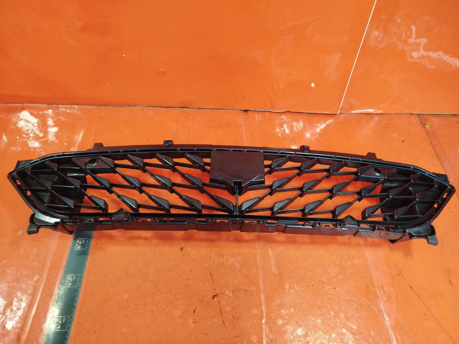 ✅CUPRA BORN V2 Ev 2023 FRONT BUMPER GRILL 10E853949C 10E853950C Warranty A272 - Image 1