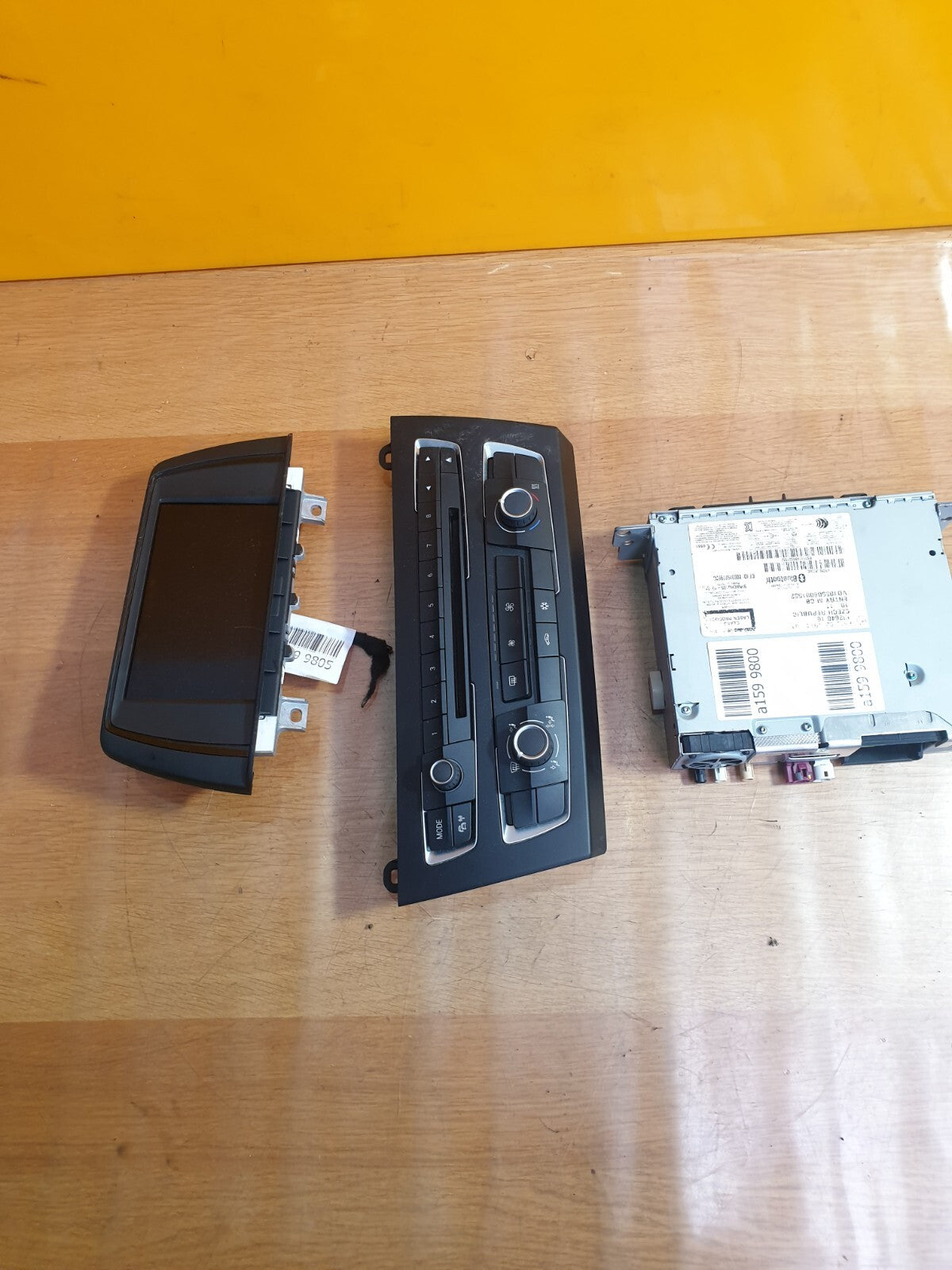 BMW F20 116I SPORT 1.6 PETROL 2012 SAT NAV RADIO CD PLAYER HEAD UNIT DISPLAY - Image 2