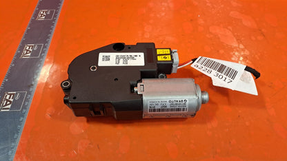 KIA XCEED 1.5 PETROL 2021 ELECTRIC SUNROOF MOTOR K8210-J7000 81679-J7900 A228 - Image 1