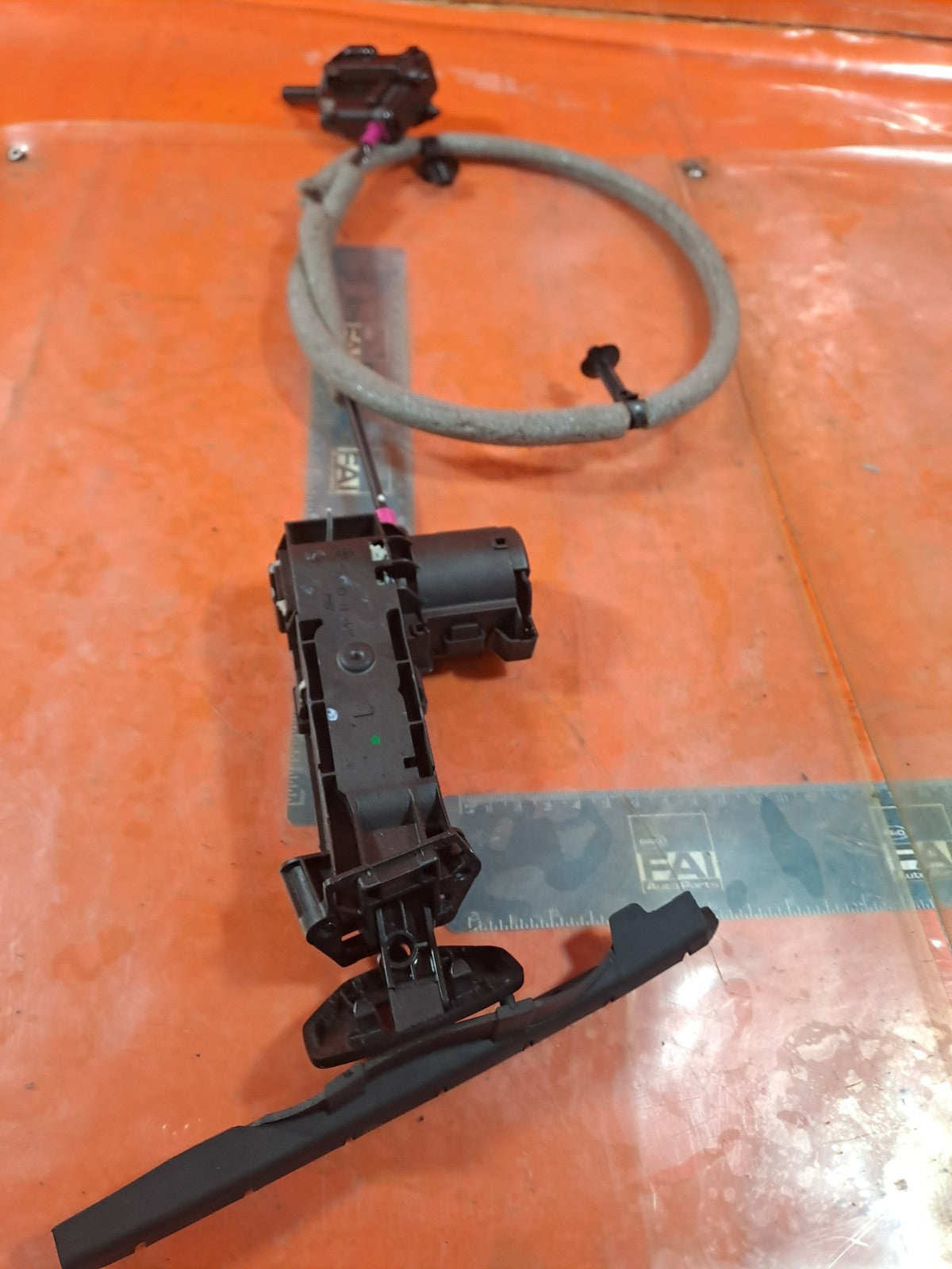 ✅FORD KUGA ST-LINE 2.5 PETROL 2025 REAR LEFT DOOR STOPPER LV4BS247B50 Warranty - Image 10