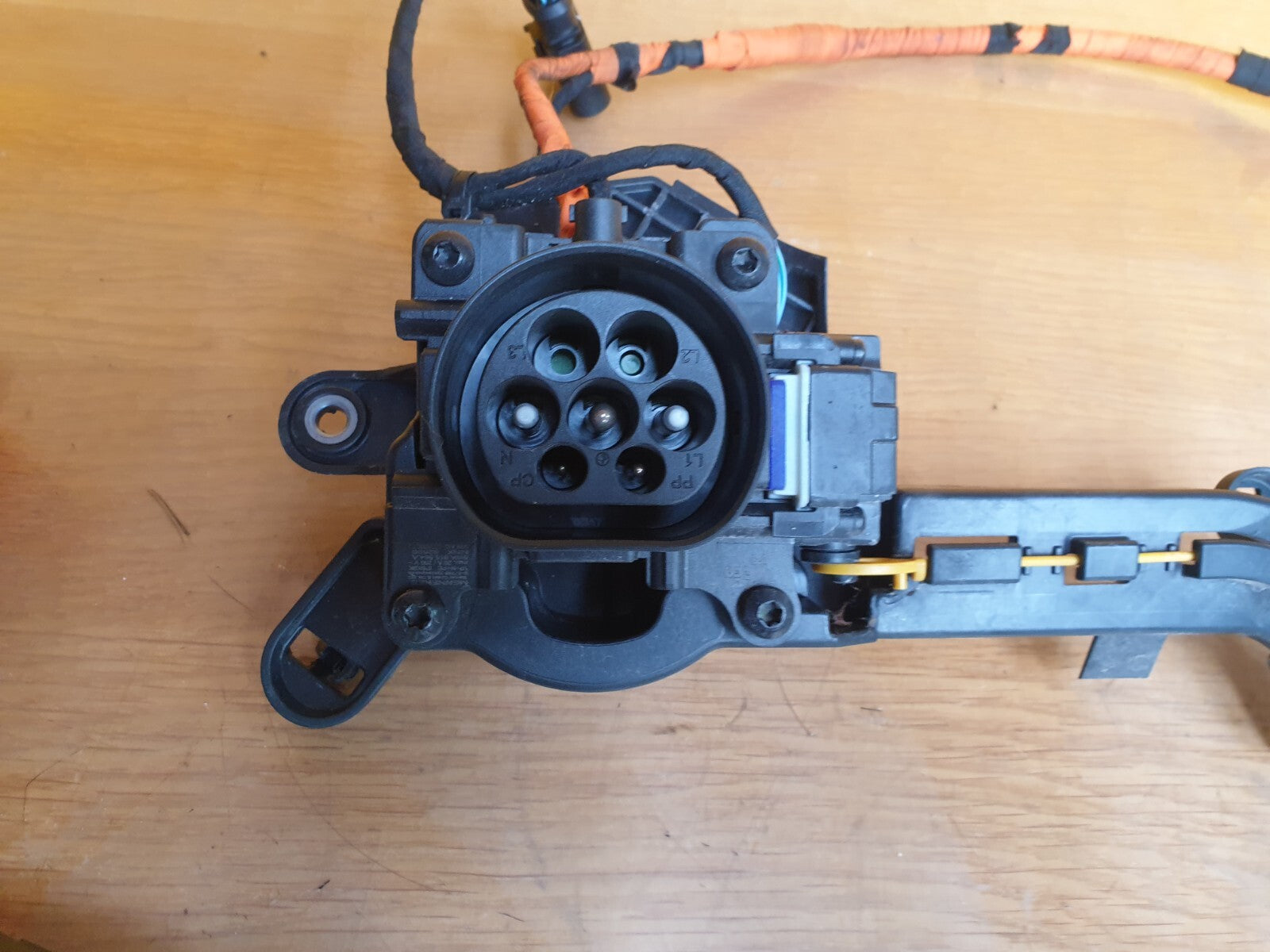 ✅2023 CUPRA FORMENTOR 1.4P HYBRID HIGH VOLTAGE CHARGER SOCKET 5FF971509B A173 - Image 3