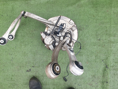 ✅Mercedes C Class W205 2014 Wheel Hub Front Left A2052100 + Warranty A147 - Image 8