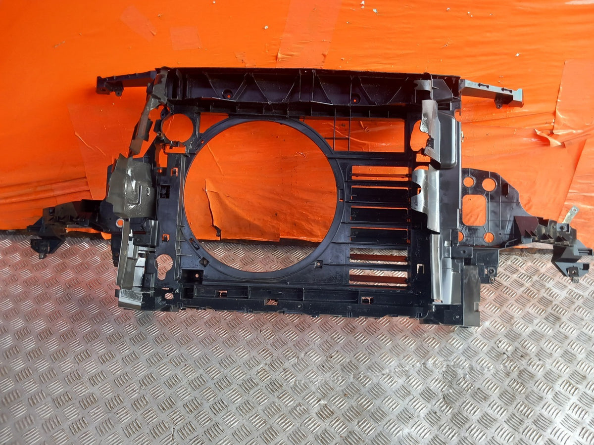 2013 Mini Countryman One D Radiator Front Panel 9802025 Warranty A304 - Image 1