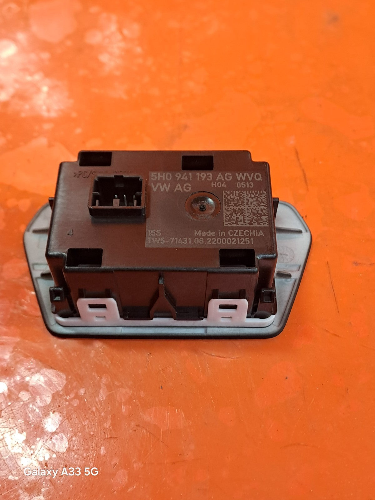 ebay-src:https://i.ebayimg.com/00/s/mtywmfgxmjaw/z/e20aaeswqibpb-bf/$_57.jpg