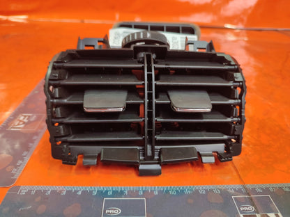 ✅FORD KUGA St-LINE 1.5 PETROL 2024 REAR CENTRE AIR VENT LJ6B19C570A Warranty - Image 1
