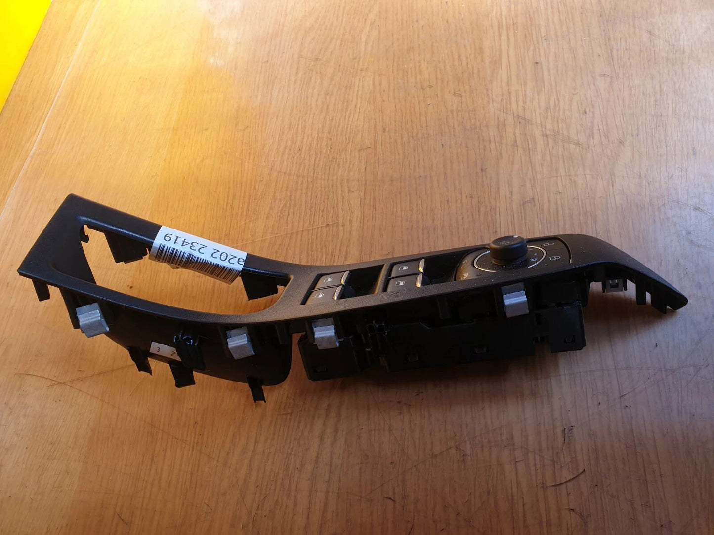 ebay-src:https://i.ebayimg.com/00/s/mtiwmfgxnjaw/z/t88aaeswandqfr8i/$_57.jpg