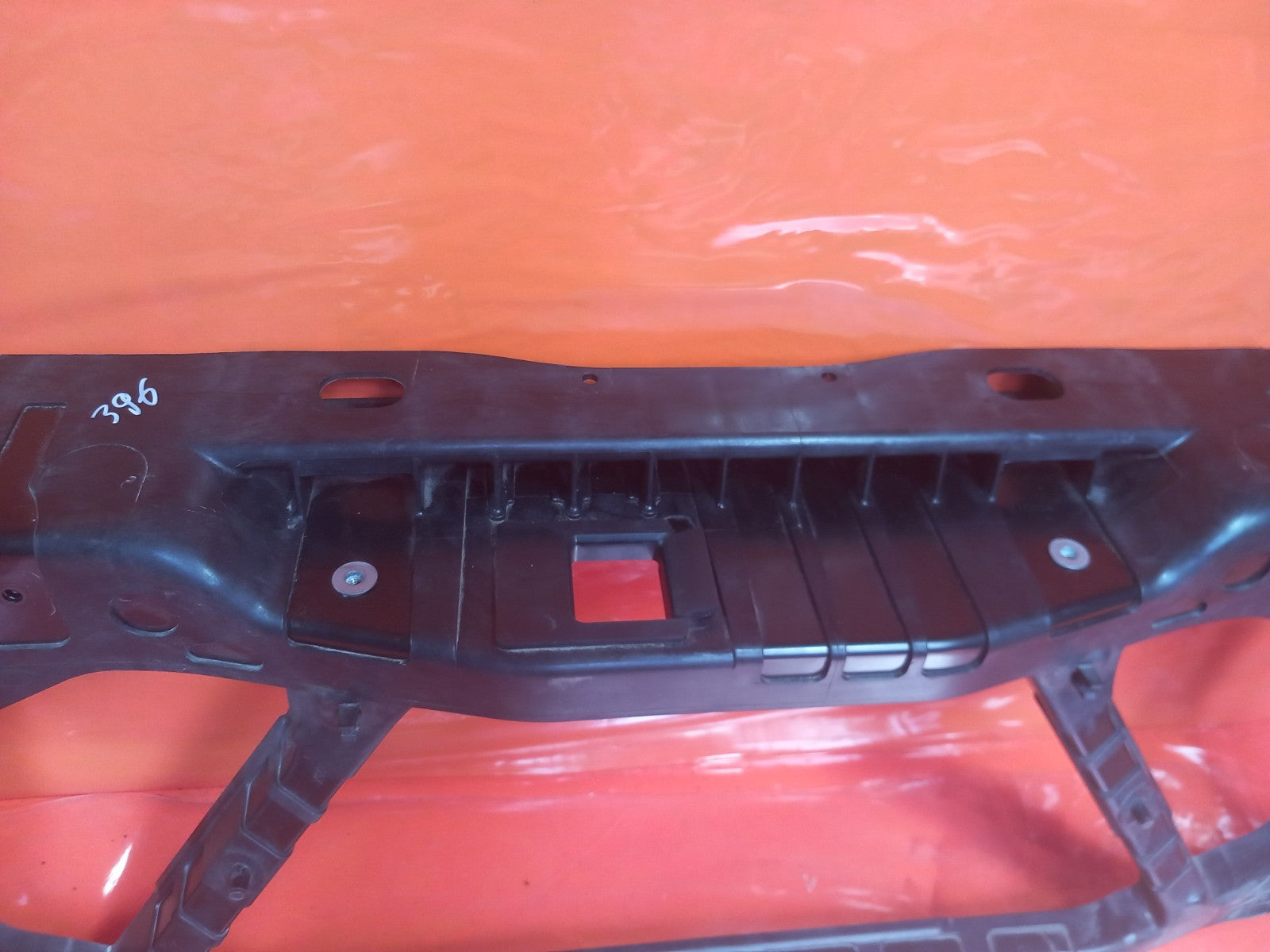 2025 Land Rover Defender L663 Front Radiator Slam Panel L8B2-16E144-A A396 - Image 6
