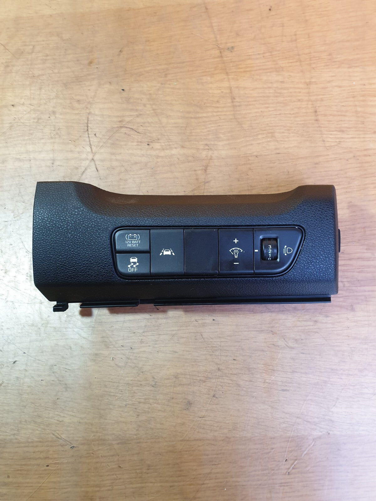 ✅Kia Niro 2 S-A 1.6 Petrol 2020 HEADLIGHT DASH SWITCH PANEL LEFT SIDE Warranty - Image 8