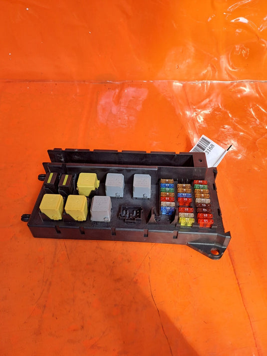 ✅2017 VW CRAFTER 2E 2.0TDI FUSE BOX 9065450201 + WARRANTY A277 - Image 1