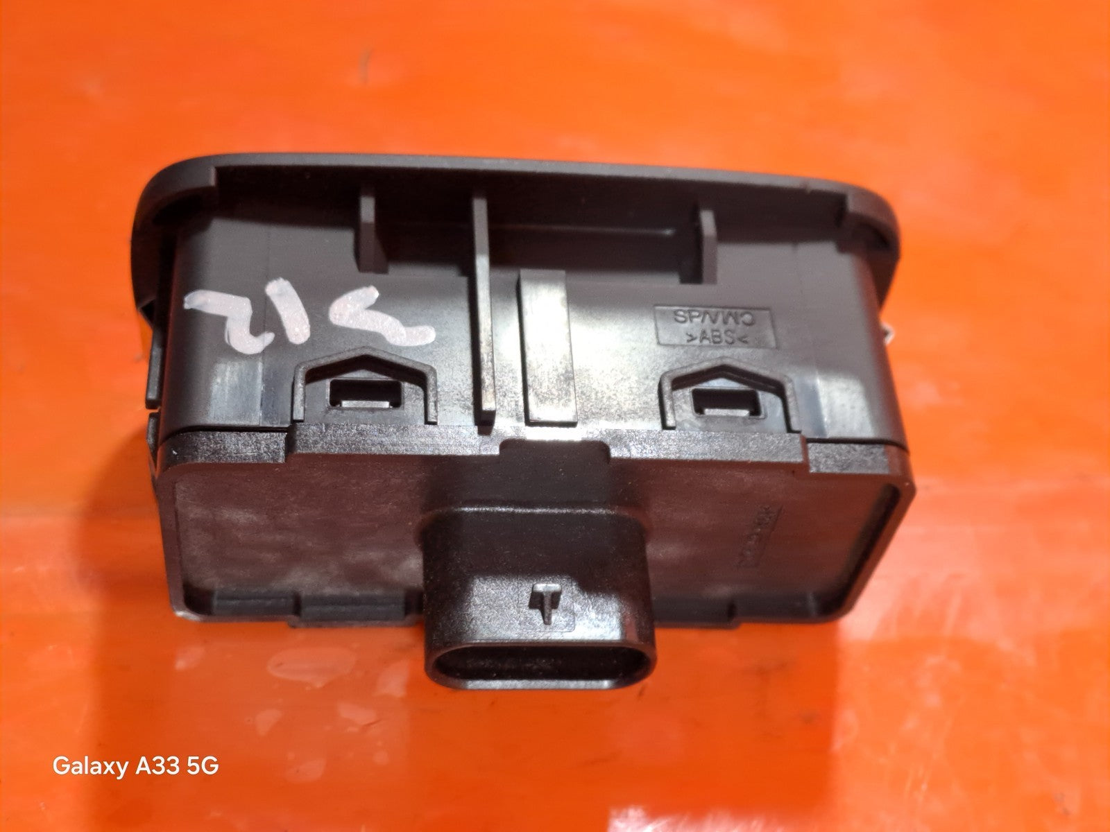 ✅POLESTAR 2 LONG RANGE 2023 TAILGATE OPEN SWITCH 31674801 Warranty A312 - Image 9