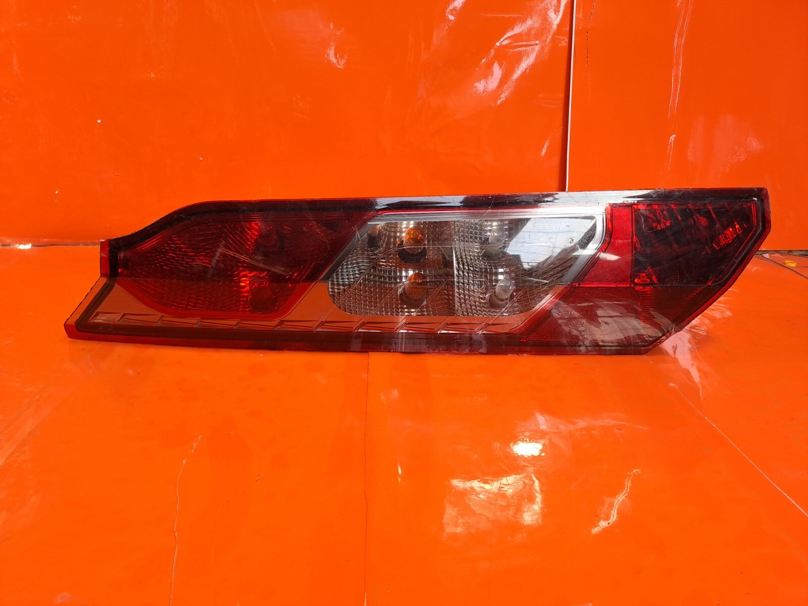 ✅Ford TRANSIT CONNECT MK2 2014-2018 REAR LEFT LOWER LIGHT DT11-13405-AC  xAA - Image 2