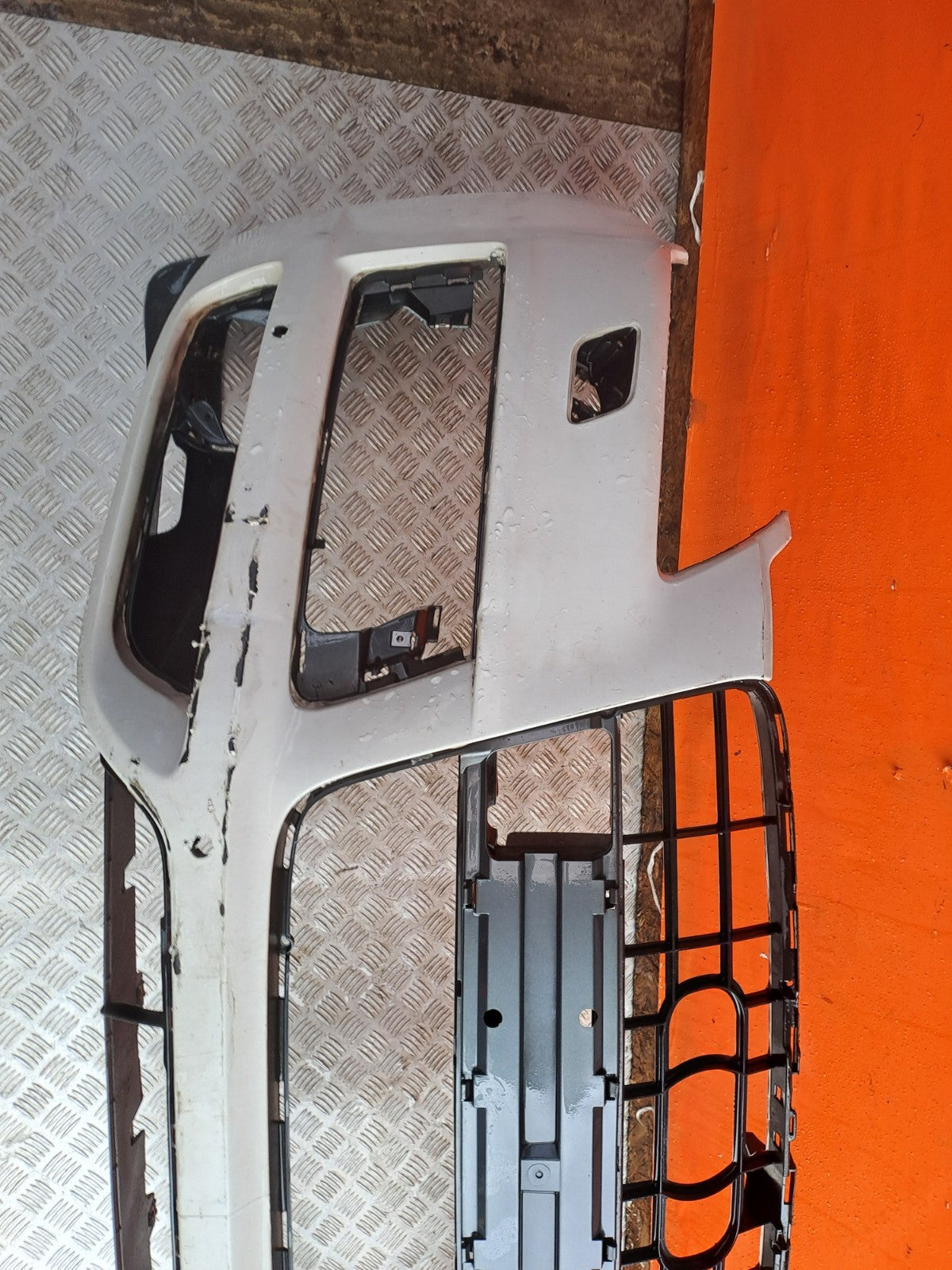✅2007 Audi Q7 4L S LINE 3.0D Front Bumper White Z7S + WARRANTY A295 - Image 3