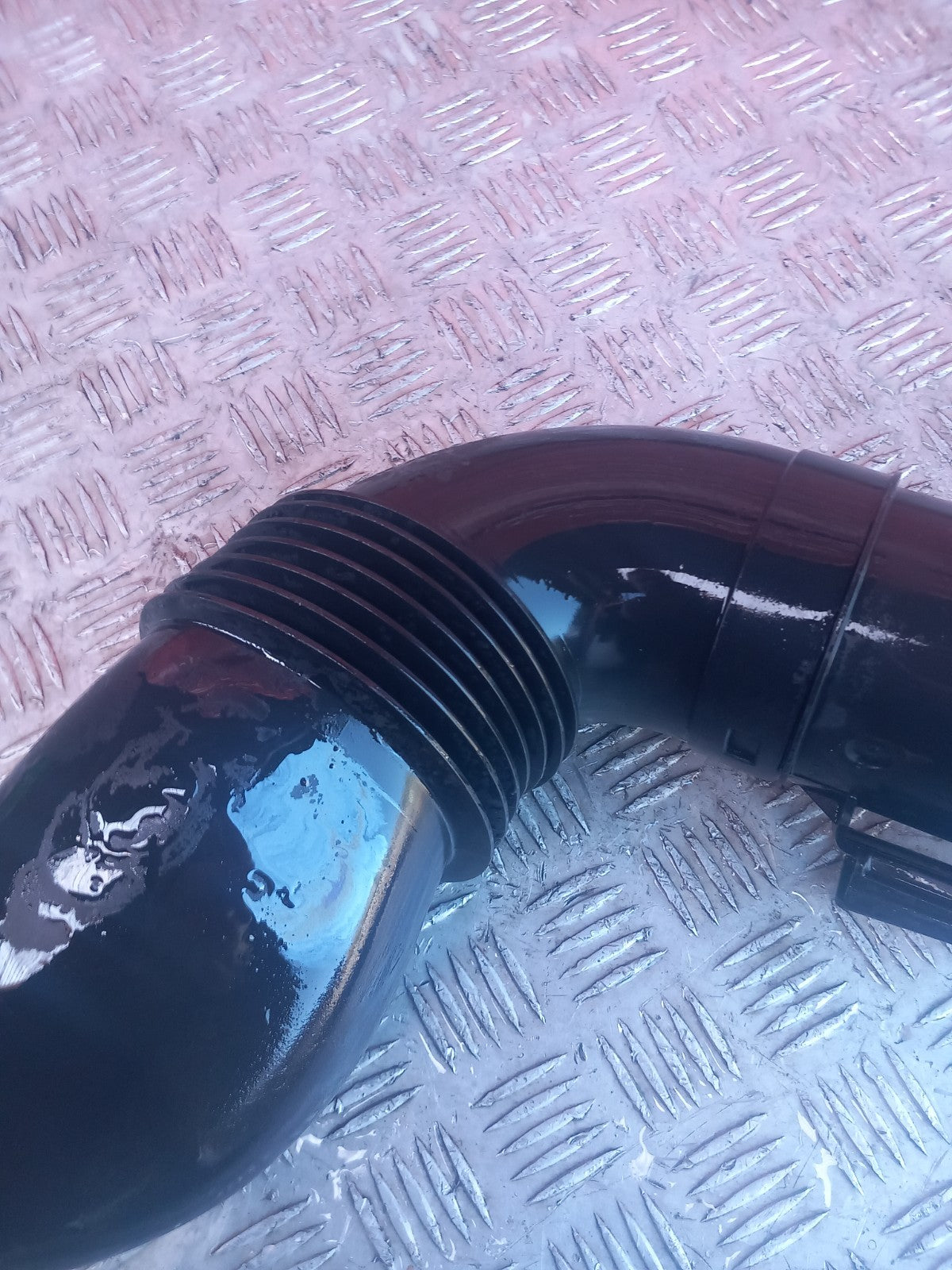 2021 VW Transporter T30 Air Intake Pipe 7E0129578B Warranty A412 - Image 5