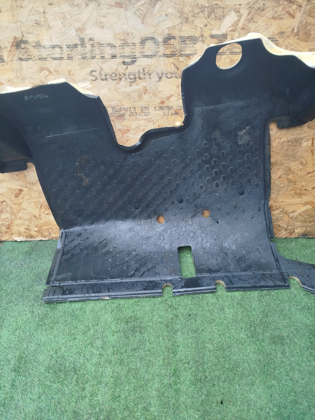 ✅2015 RENAULT TRAFIC MK3 SL27 FRONT INTERIOR FLOOR RUBBER CARPET MAT 83660050 - Image 1