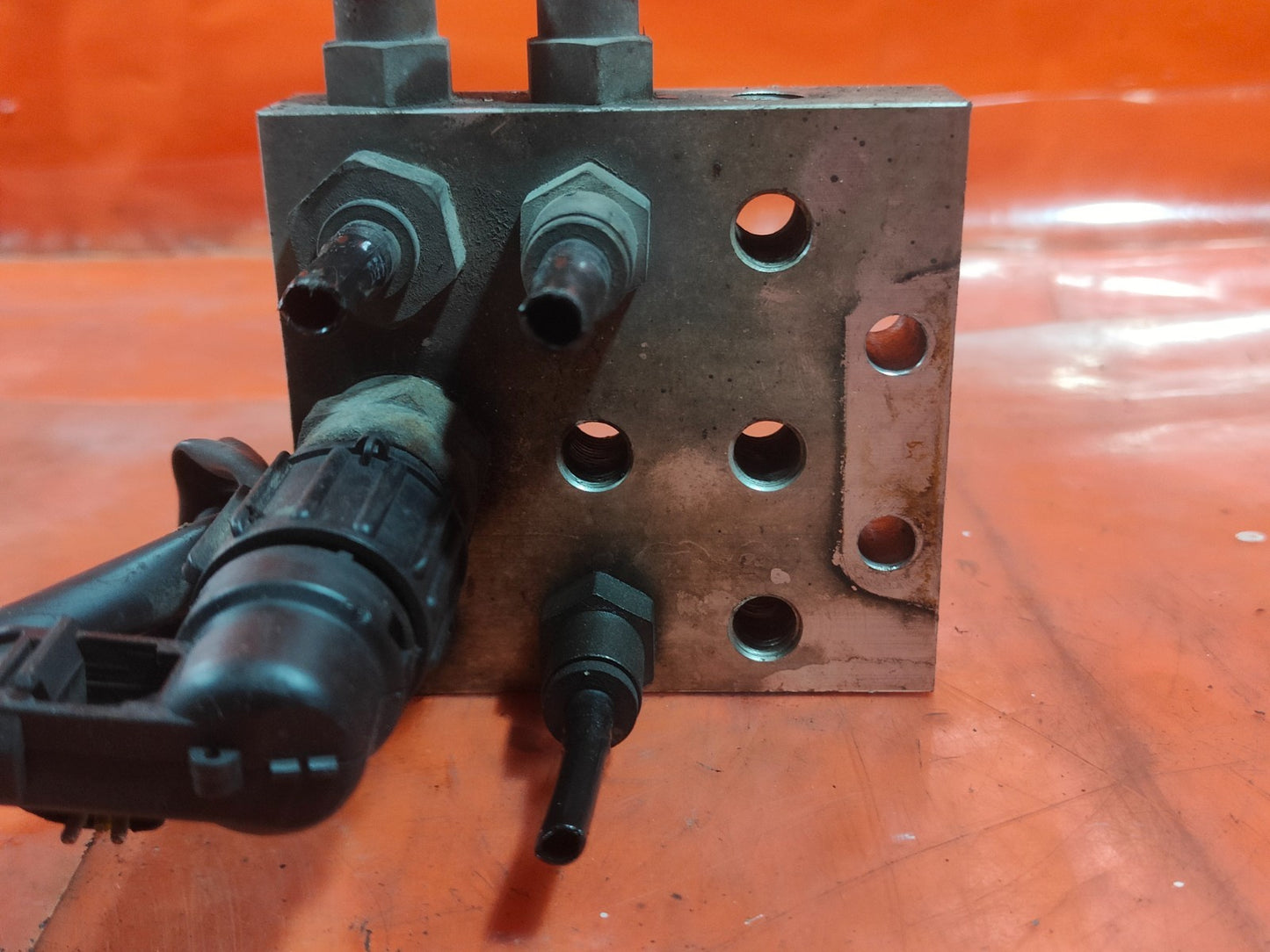 ✅2003 VOLVO FL AIR SUSPENSION ECAS VALVE BLOCK SOLENOID + WARRANTY A324 - Image 5