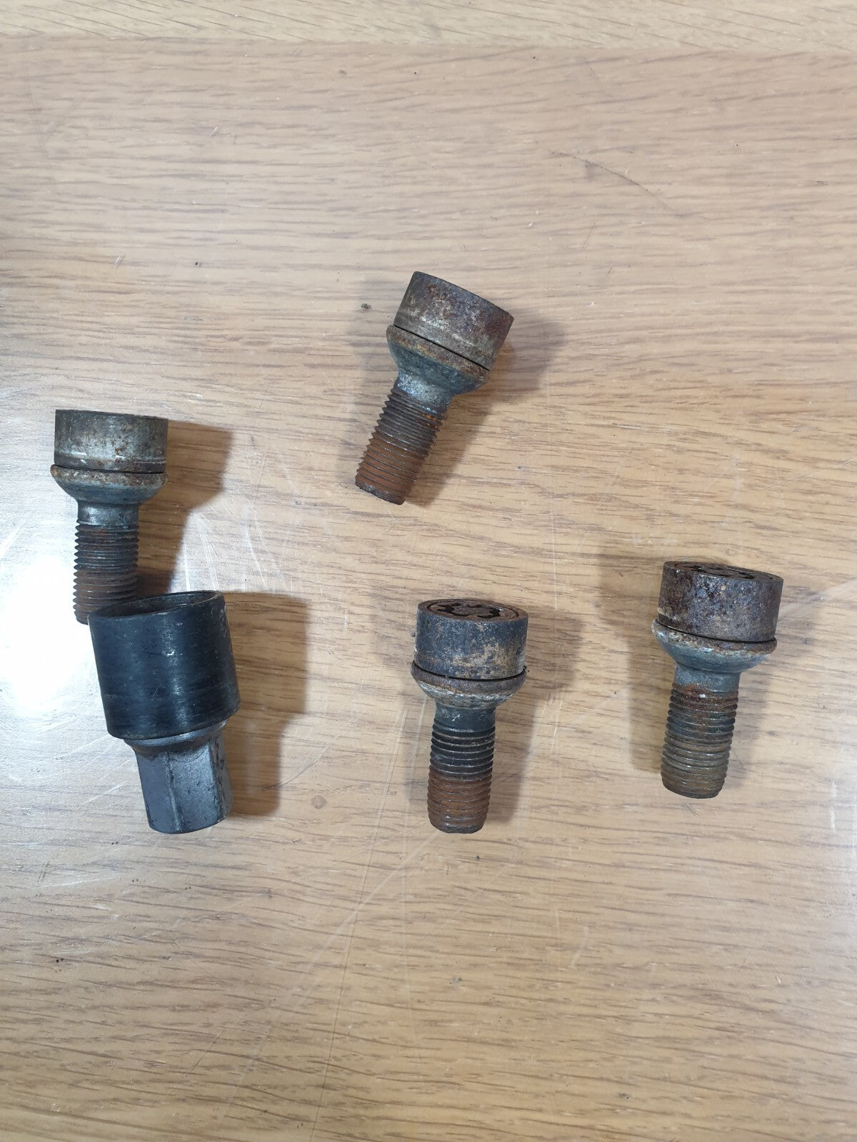 MERCEDES B CLASS W246 1.8 DIESEL 2012 LOCKING WHEEL NUTS Warranty A211 - Image 5