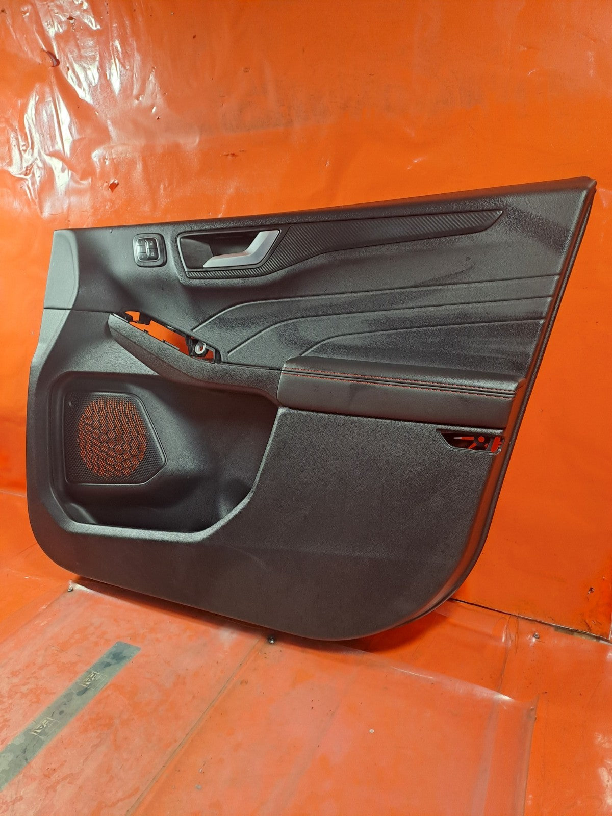 ✅FORD KUGA ST-LINE 2.5 PETROL 2025 FRONT RIGHT DOOR CARD LV4BS23890AJW Warranty - Image 4