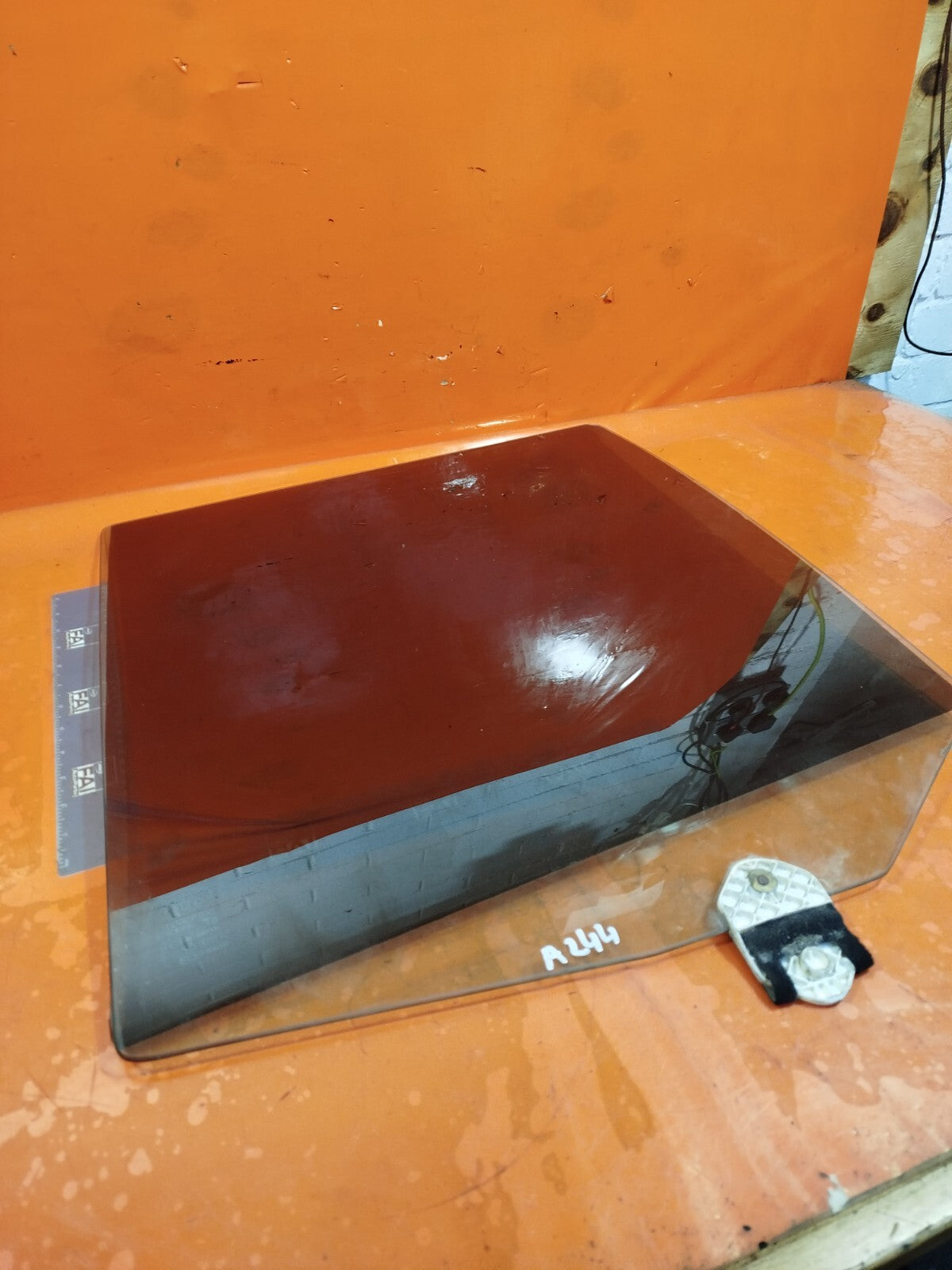 ✅2010 LAND ROVER DISCOVERY 4 L319 REAR LEFT DOOR GLASS 5H22-21422-BA + WARRANTY - Image 4