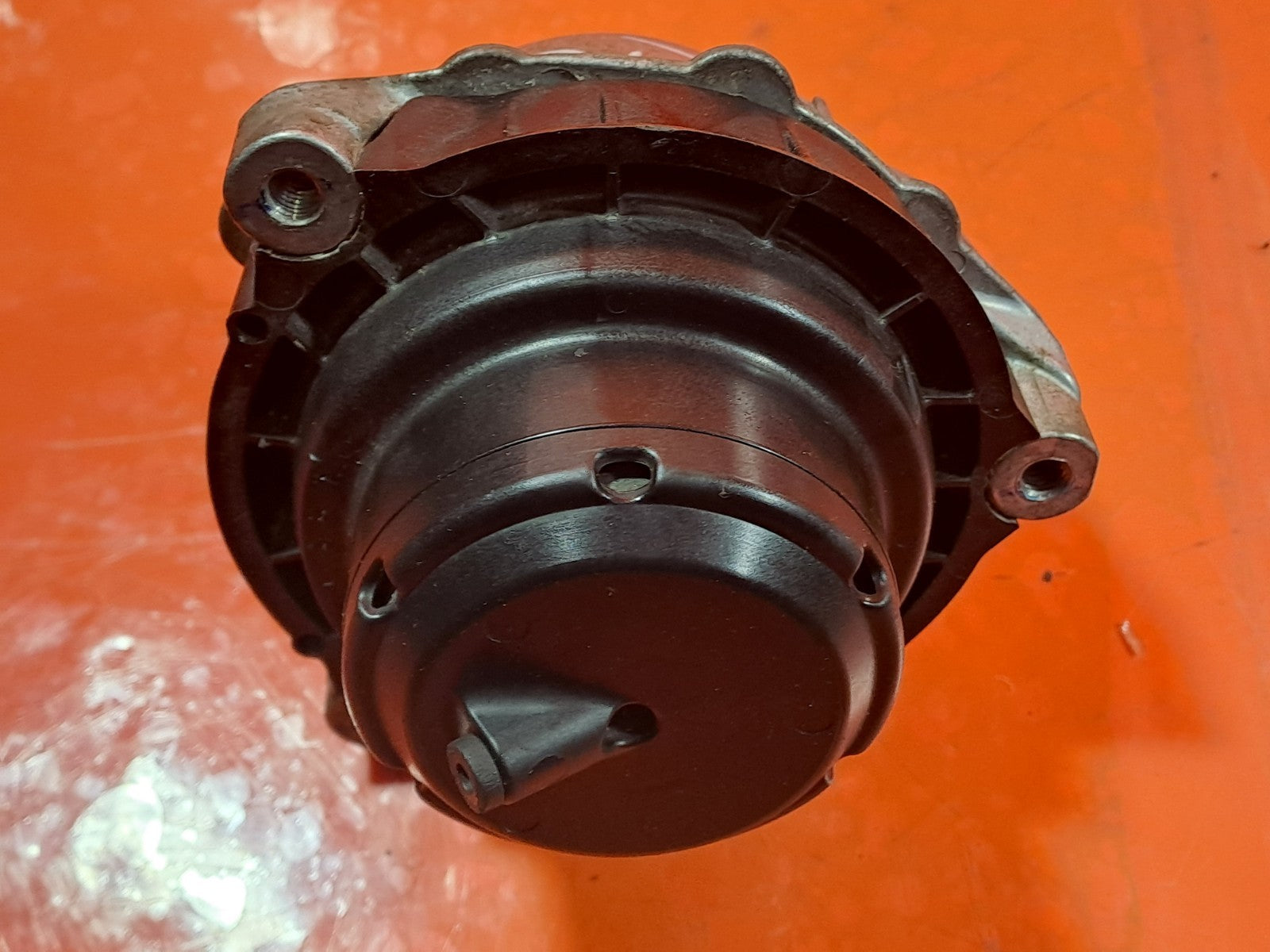 ebay-src:https://i.ebayimg.com/00/s/mtiwmfgxnjaw/z/wvuaaeswtn9pafds/$_57.jpg