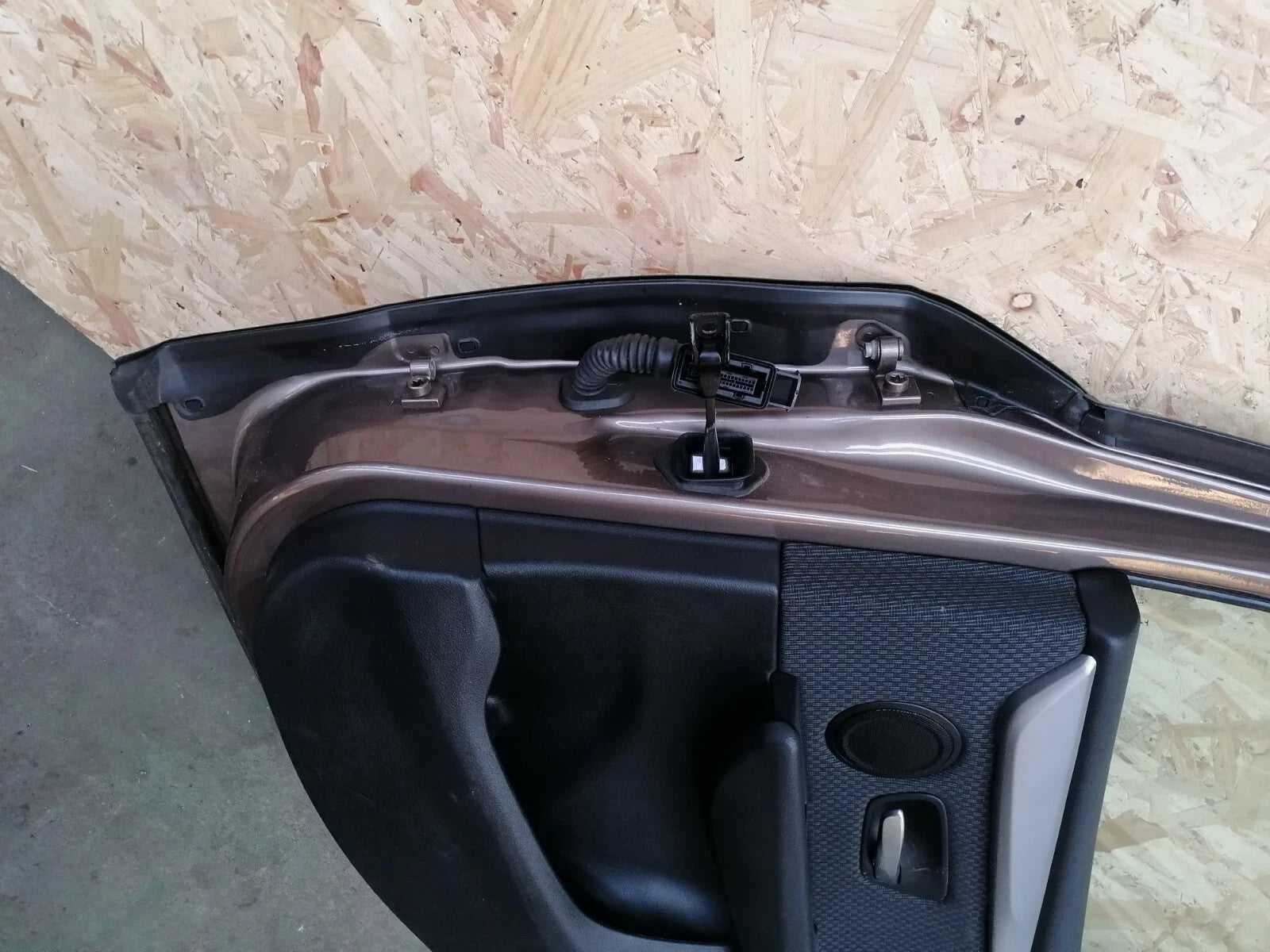 ebay-src:https://i.ebayimg.com/00/s/mtiwmfgxnjaw/z/qx8aaesw9yvp8mlt/$_57.jpg
