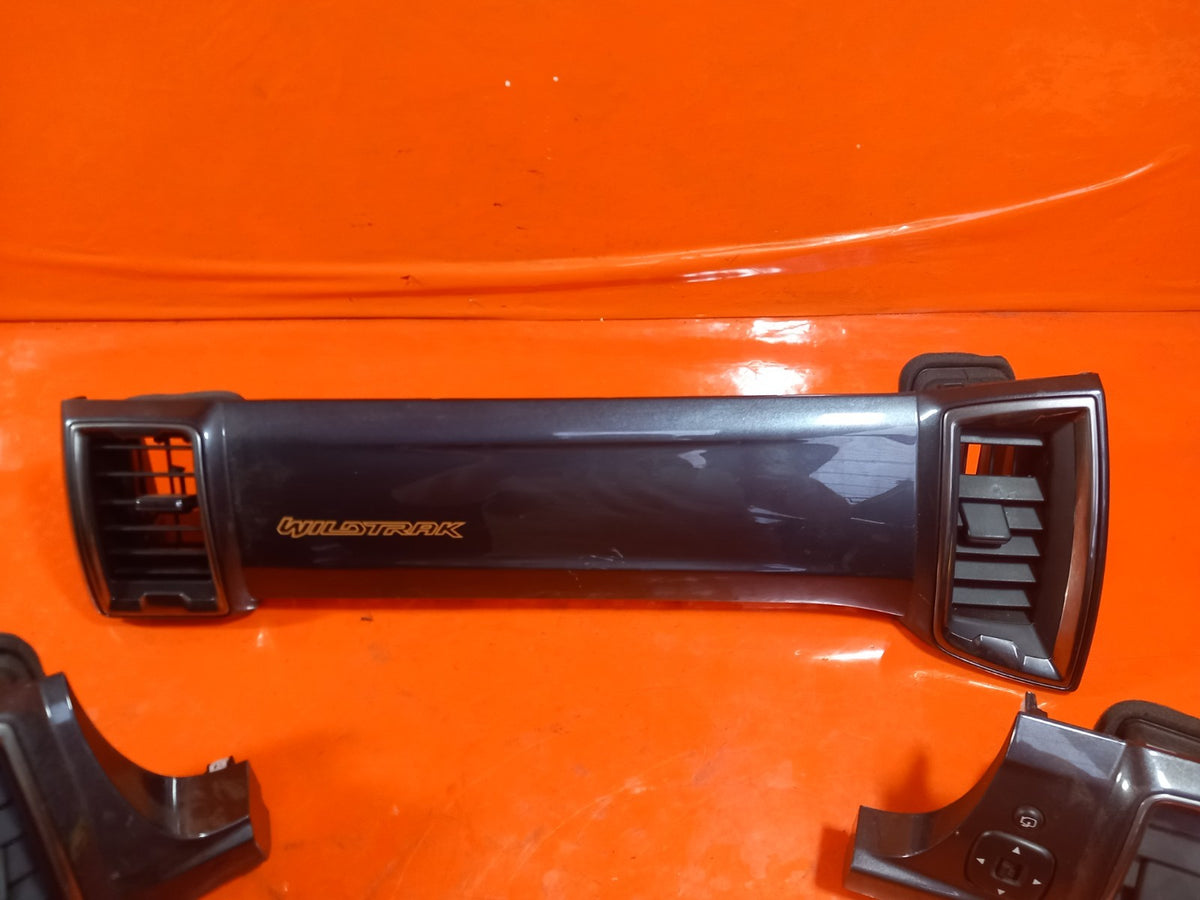 2021 Ford Ranger Wildtrak Dashboard Air Vents JB3B-21044K54-AA Warranty A418 - Image 6