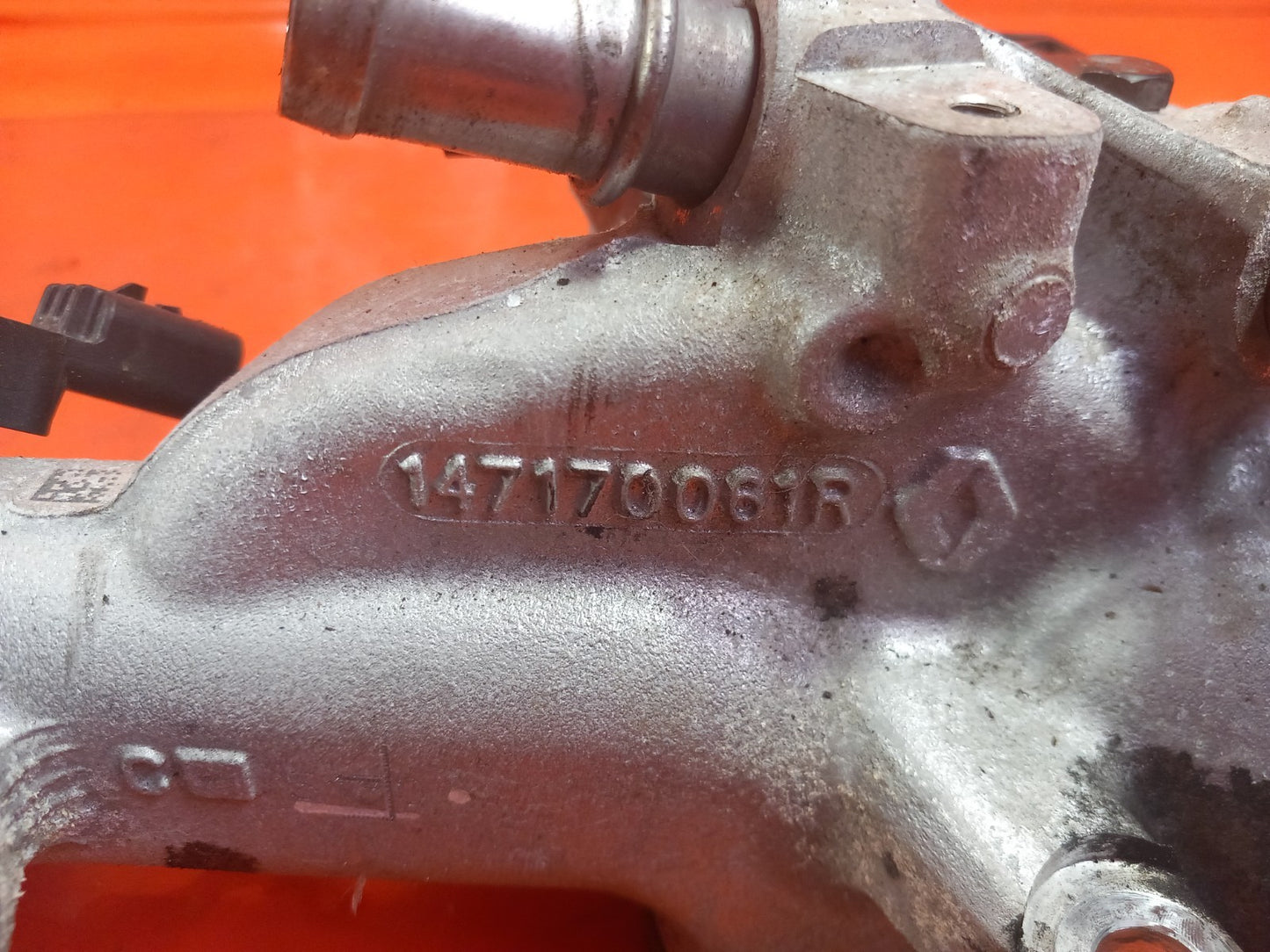 2021 Mercedes W415 Citan EGR Valve Housing 147170061R Warranty A399 - Image 9