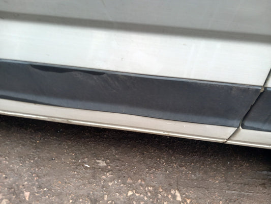 2023 Maxus Deliver 9 Left Side Sliding Door Trim Moulding Warranty A425 - Image 2