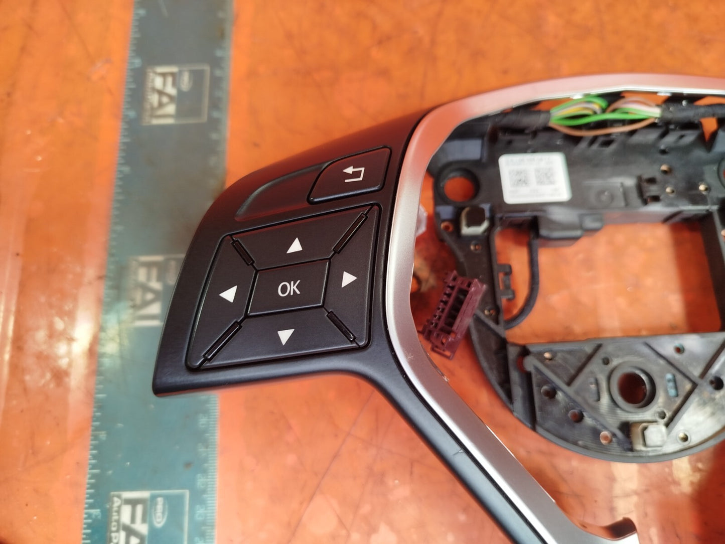 ✅MERCEDES A CLASS W176 STEERING WHEEL TRIM PANEL COVER A2185400262 xAA - Image 3