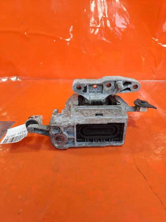 ✅BMW 2 Series F45 216D 2017 1.5 Diesel ENGINE MOUNT SUPPORT HOLDER 6875628 A231 - Image 1