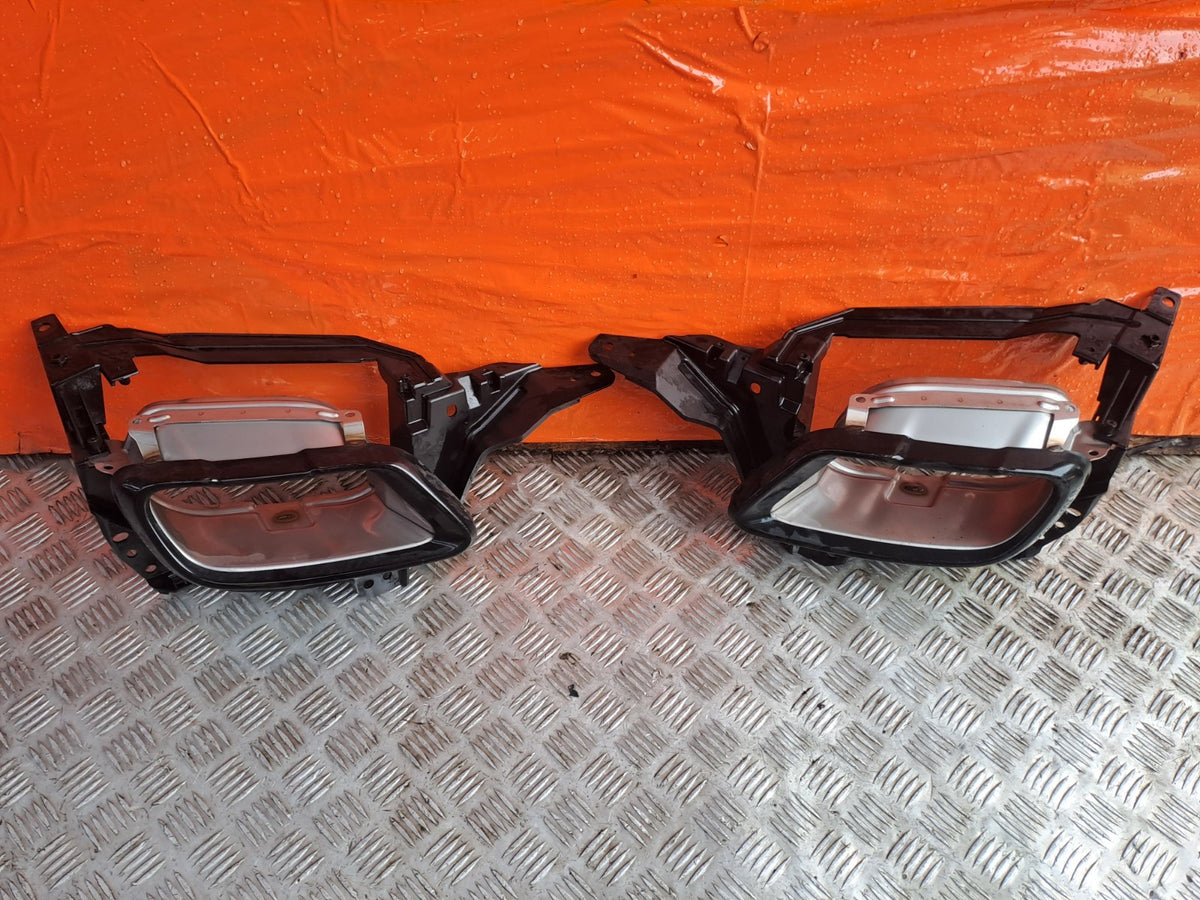 2025 BMW X5 G05 Rear Bumper Exhaust Tips Pair 8074188 8074187 Warranty A398 - Image 9