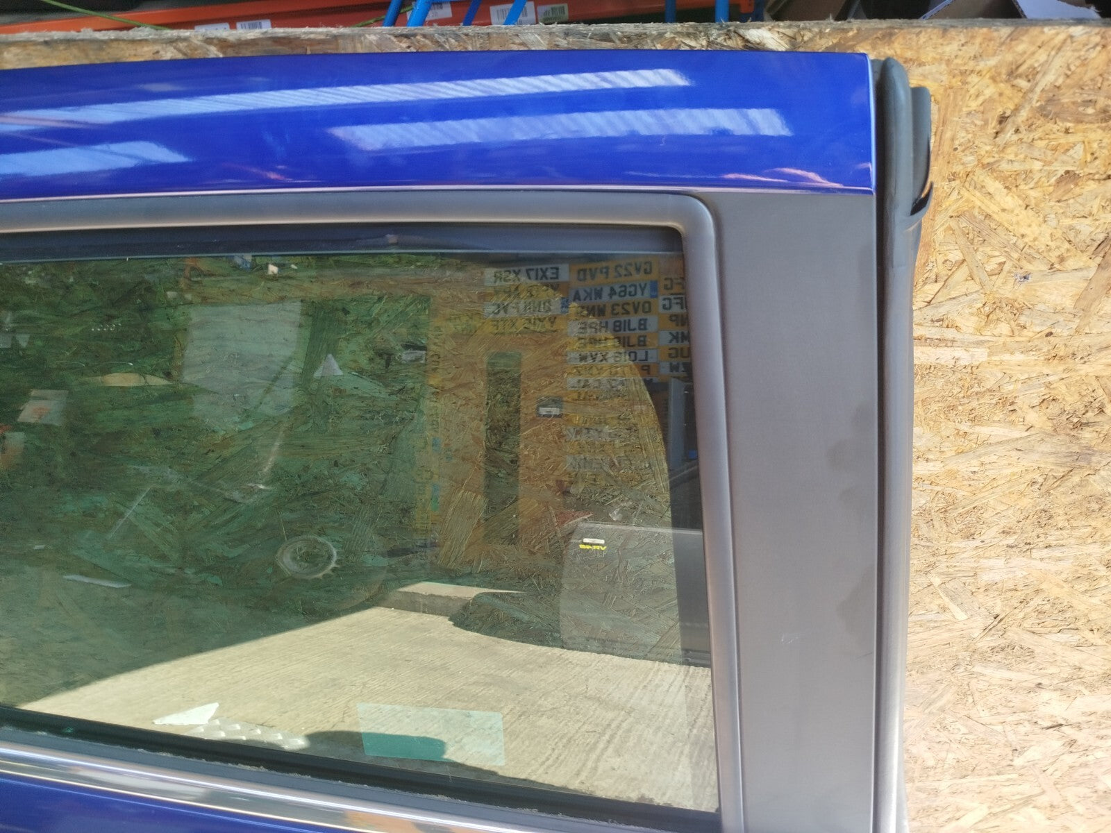 ✅FORD B-MAX TITANIUM 1.0 PETROL 2014 REAR RIGHT SLIDING DOOR BARE BLUE Scratches - Image 2