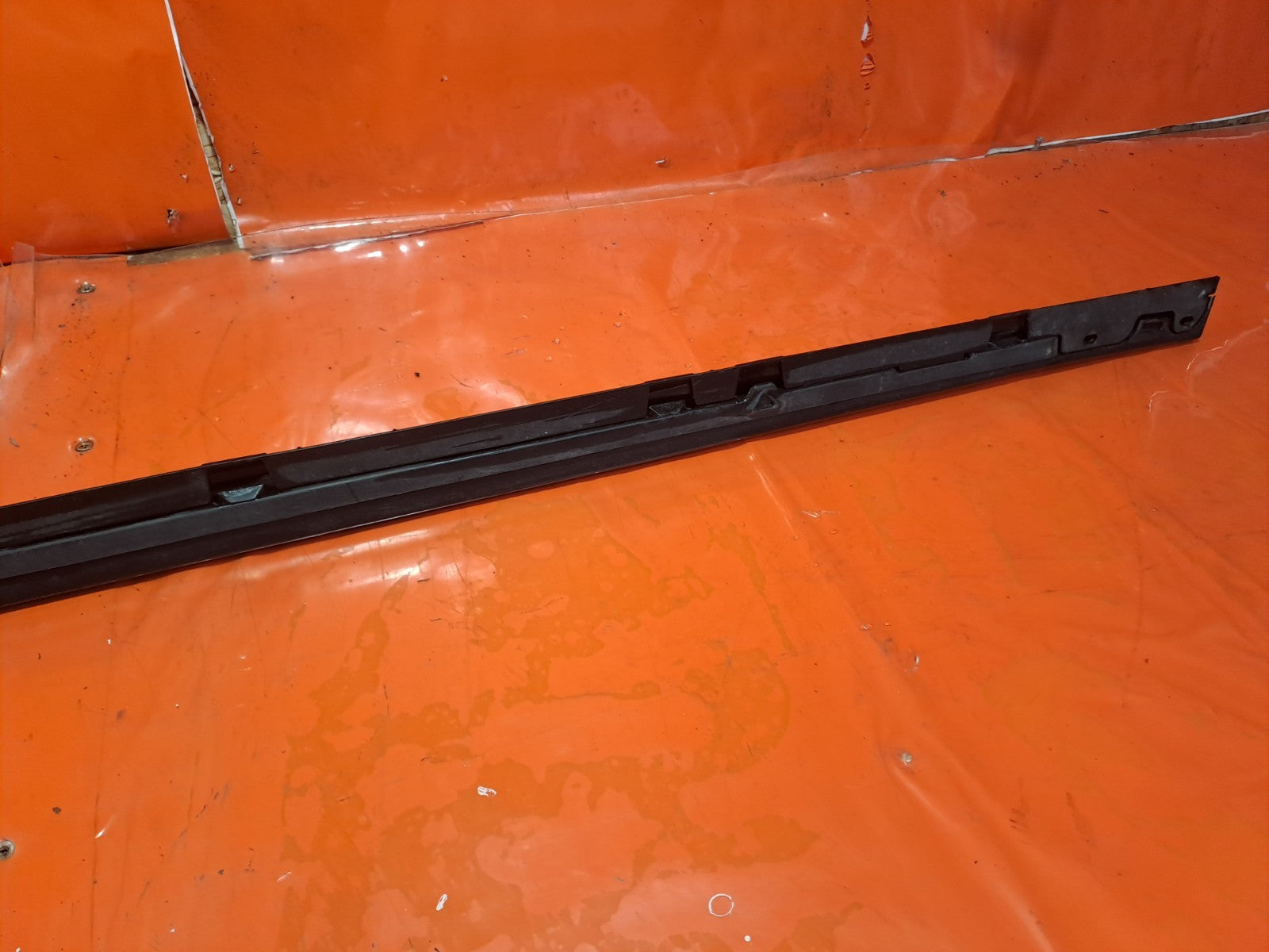 ✅2020 VW Golf MK8 R-LINE Right Sideskirt Bracket 08609-7000 + Warranty A346 - Image 7