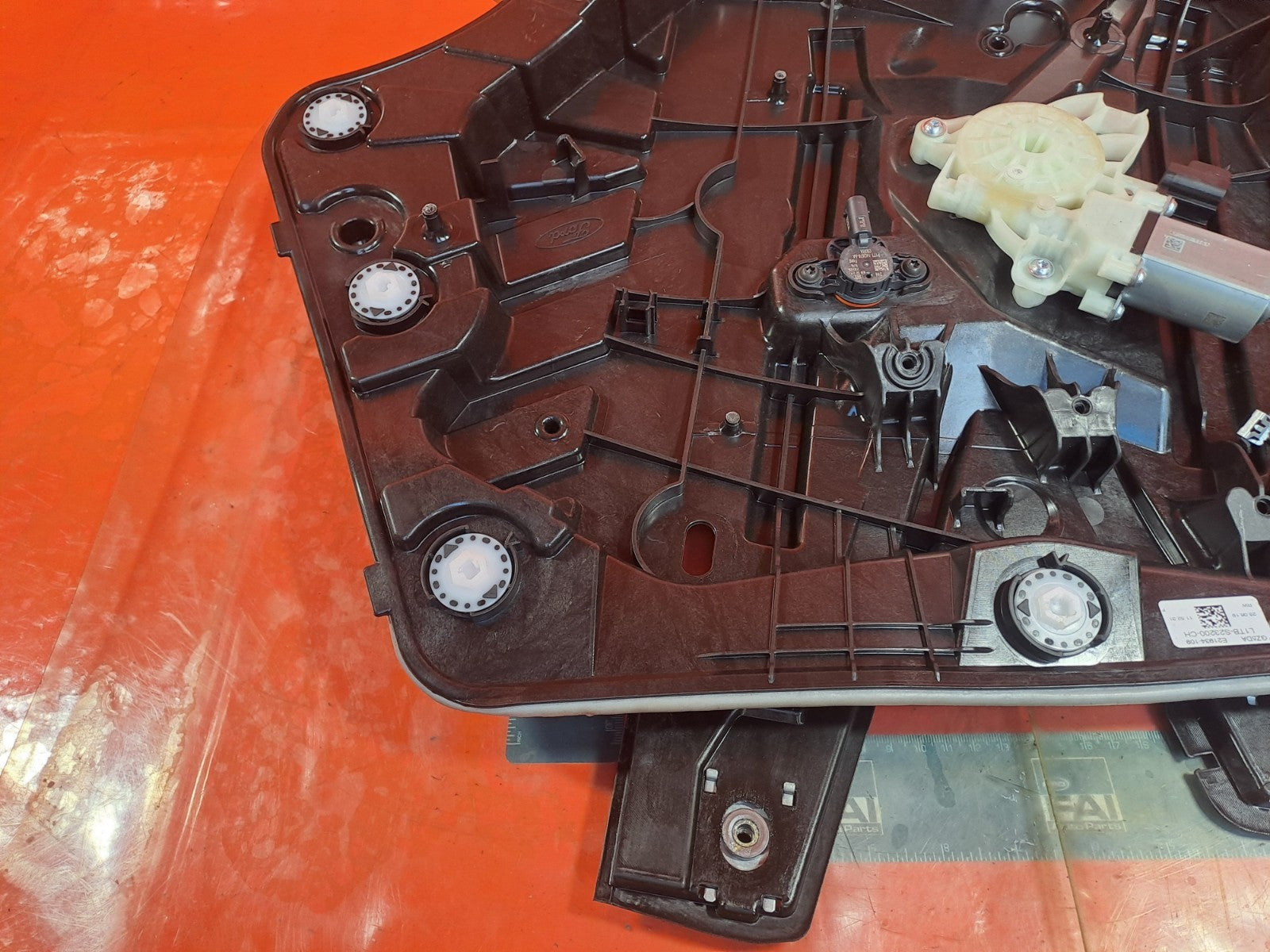 ebay-src:https://i.ebayimg.com/00/s/mtiwmfgxnjaw/z/38qaaeswclpppp3d/$_57.jpg