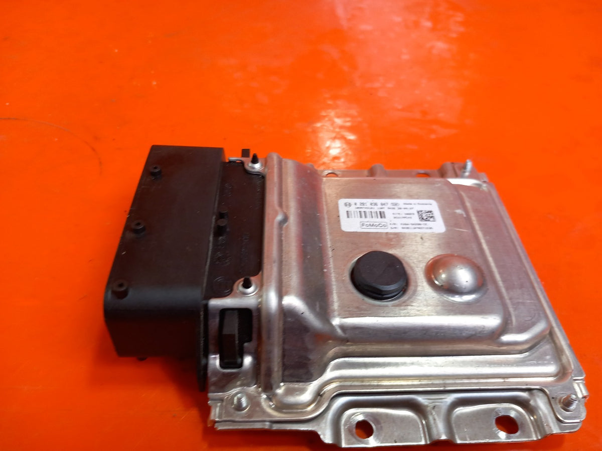 ebay-src:https://i.ebayimg.com/00/s/mtiwmfgxnjaw/z/x~maaeswp4tqzlze/$_57.jpg