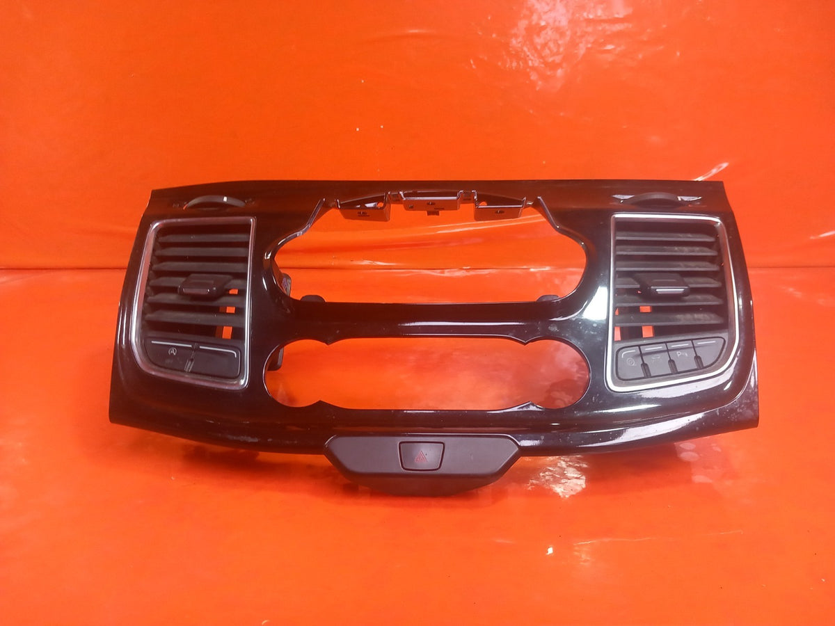 ebay-src:https://i.ebayimg.com/00/s/mtiwmfgxnjaw/z/jpgaaesw2azqsrwj/$_57.jpg