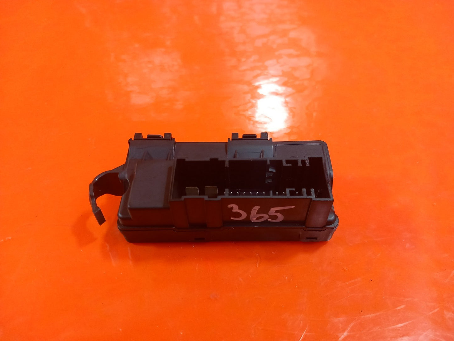 BMW F40 116D 1.5 Diesel 2021 Fuse Box Module 5A323C8 Warranty A365 - Image 10