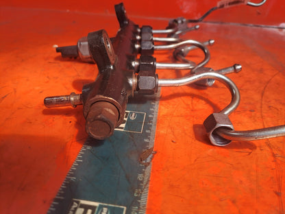 ✅Ford Galaxy Zetec 2017 2.0 Diesel Fuel Injection Rail With Pipes 28285170 A296 - Image 8