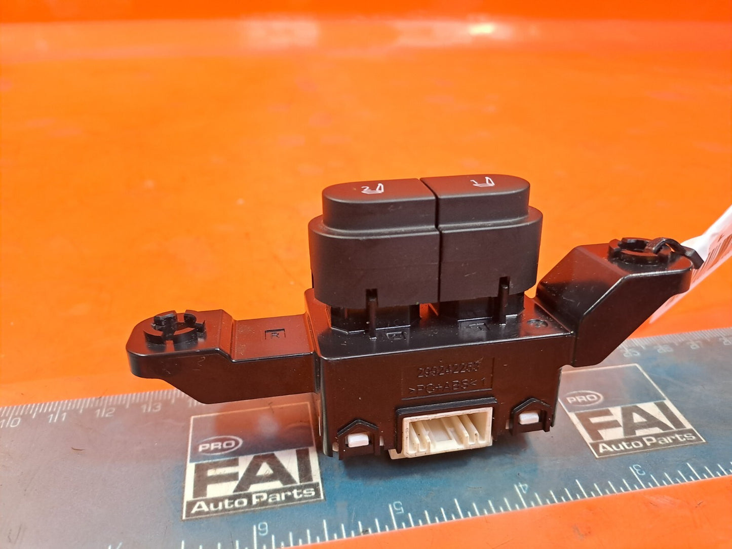 ebay-src:https://i.ebayimg.com/00/s/mtiwmfgxnjaw/z/vx8aaosw1pvni40v/$_57.jpg