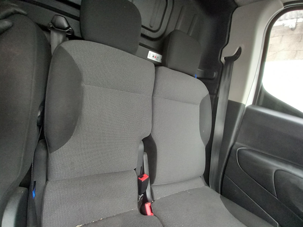 2022 Peugeot Partner K9 Front Left Passenger Double Seat Warranty A419 - Image 3