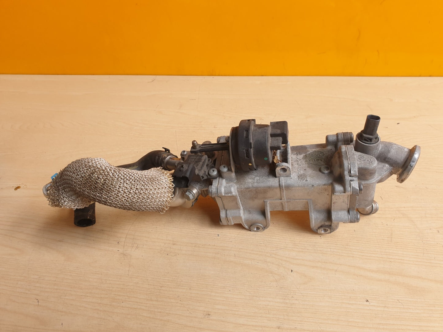 ✅2018 LAND ROVER DISCOVERY SPORT L550 2.0D EGR VALVE COOLER G4D3-9F464-DD A073 - Image 2