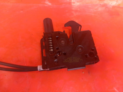 2018 Seat Arona Front Bonnet Lock Catch Mech 6F0823509 Warranty xAA - Image 9