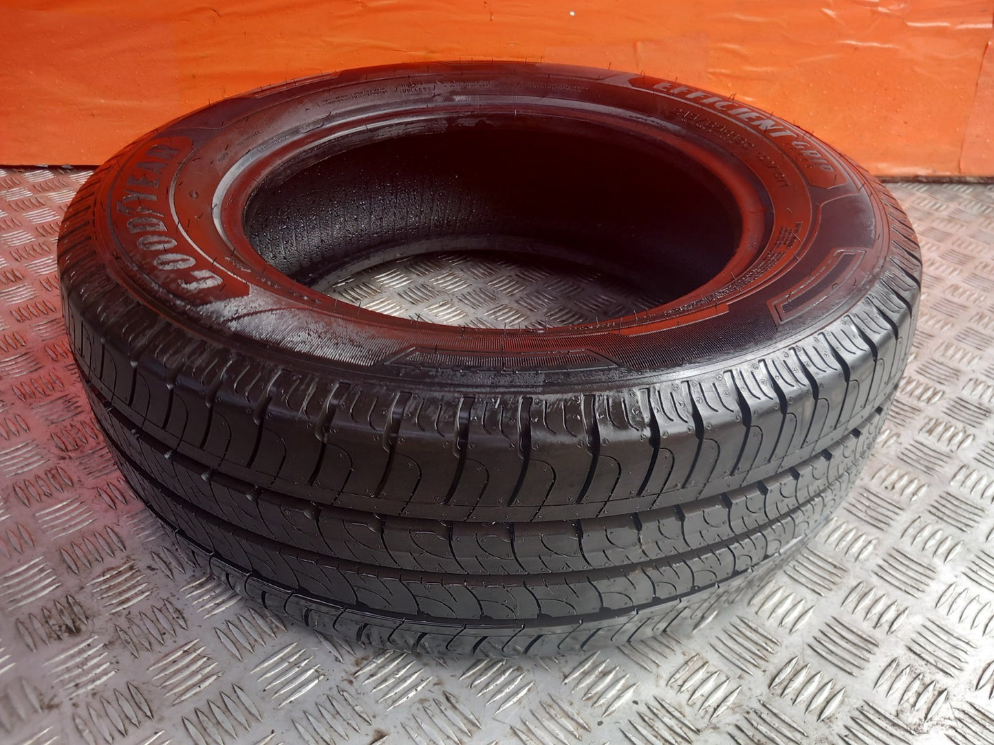 Goodyear Tyre 8.73 mm 215/65 R16 Warranty xAA - Image 2