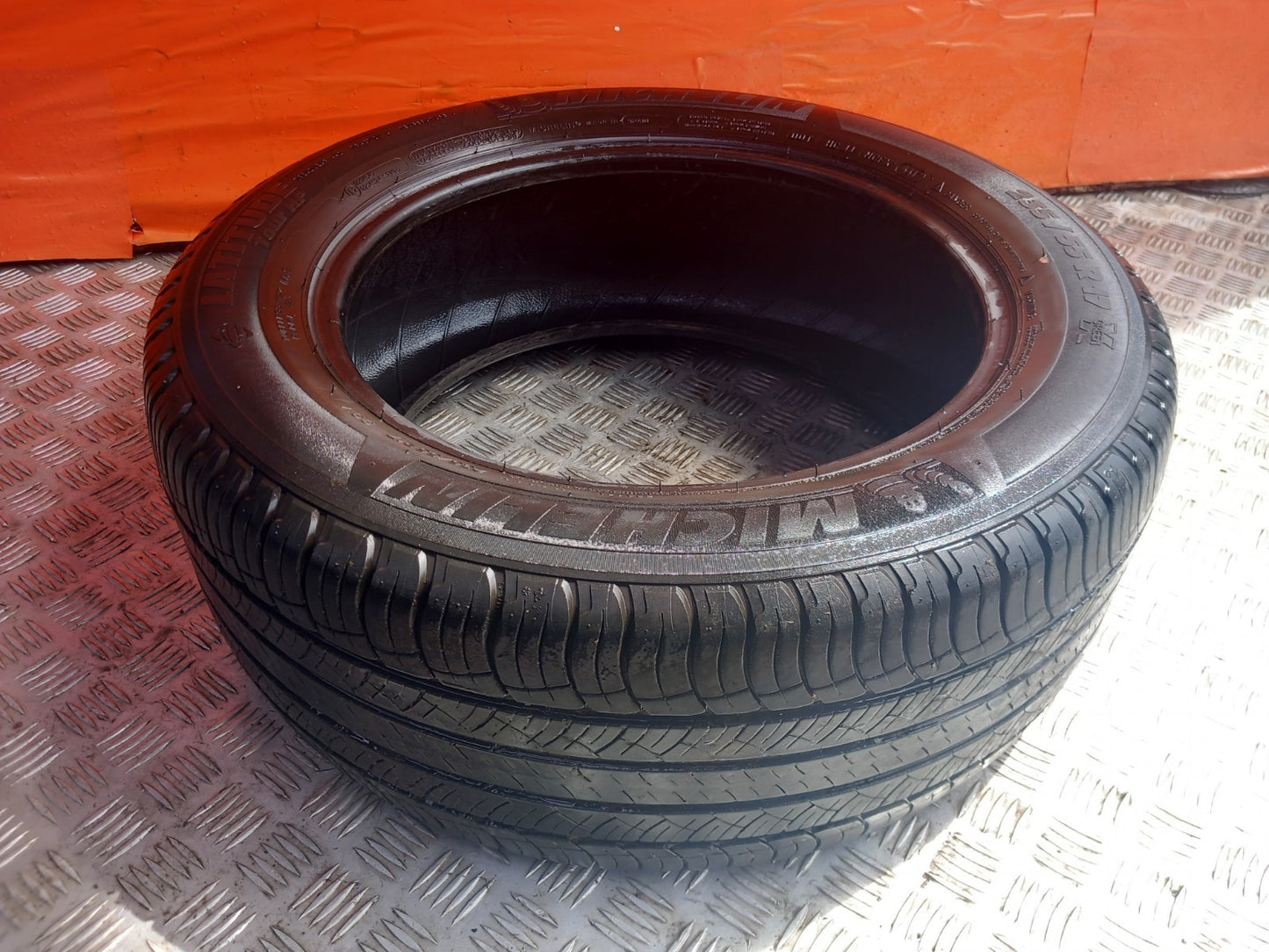 Michelin Tyre 4.39 mm 235/55 R17 Warranty xAA - Image 1