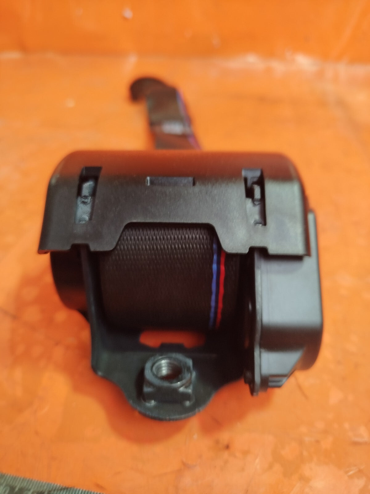✅BMW 1 SERIES REAR CENTRE SEAT BELT 644502600 643482700B Warranty xAA - Image 4