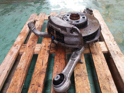 ✅2015 MERCEDES C CLASS W205 2.0P FRONT RIGHT WHEEL HUB A2052200 A0004212112 A061 - Image 7