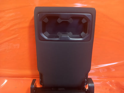 Polestar 2 Long Range 2023 Rear Seats Armrest Warranty A312 - Image 11