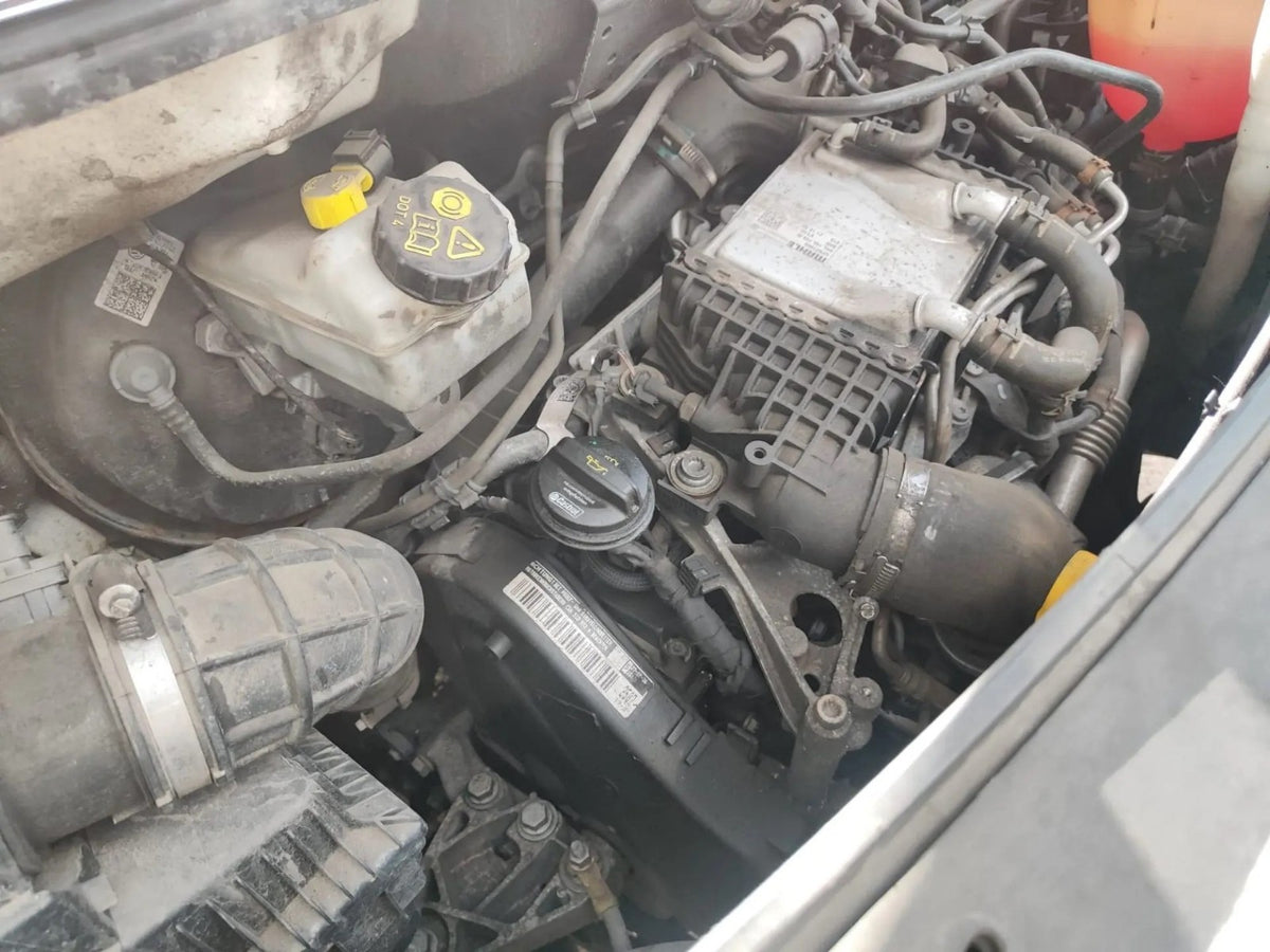 VW Transporter T30 2.0 Diesel 2021 Engine Complete CXHC Warranty A410 - Image 3