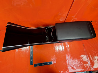 ✅TESLA MODEL 3 LONG RANGE 2020 CENTRE CONSOLE ARMREST 1087897-00-B 1522264-00-B - Image 4